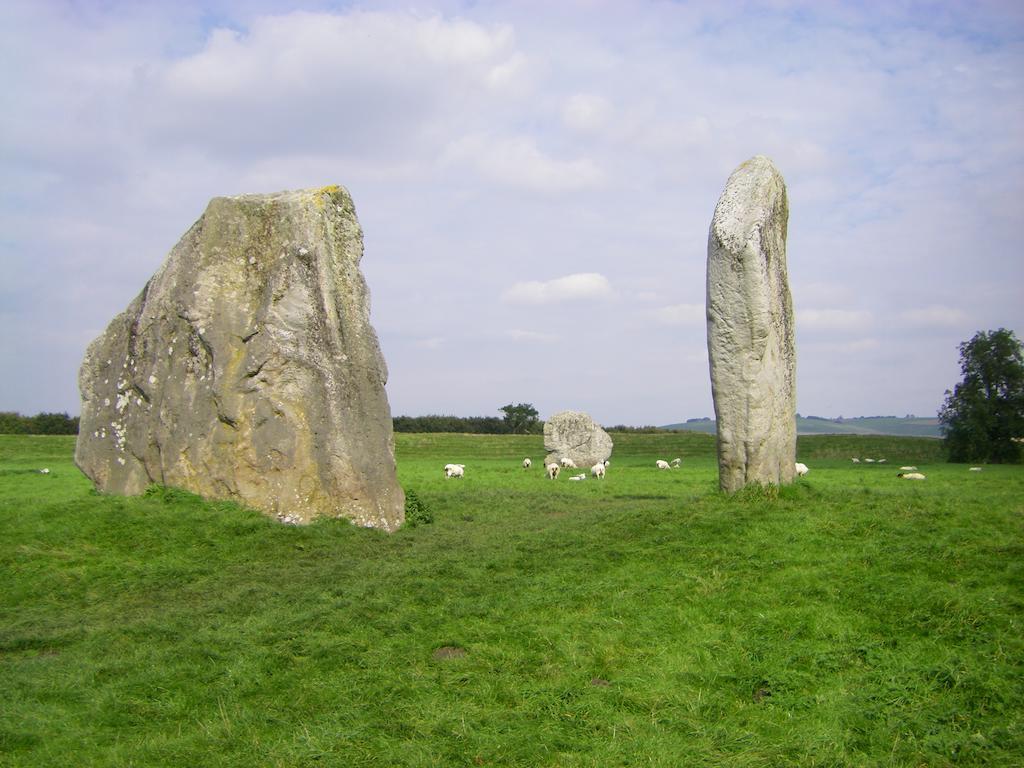 Avebury Life Bed & Breakfast ภายนอก รูปภาพ